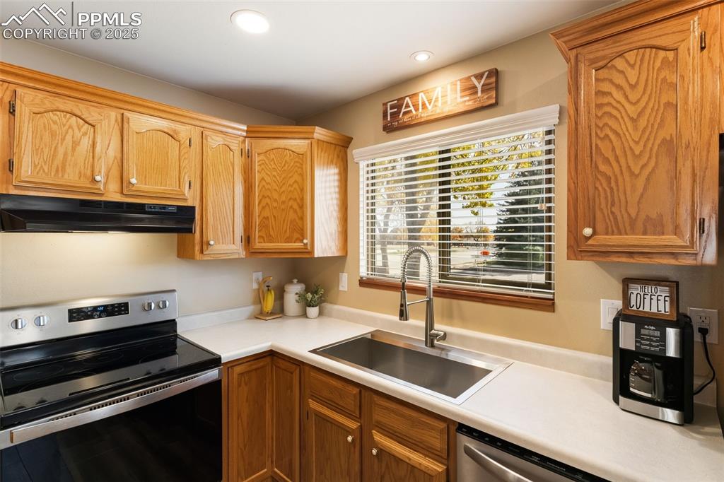 1018 Lutheran Way Colorado Springs CO 80915