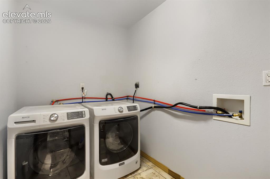 16 Echo Circle Florissant CO 80816