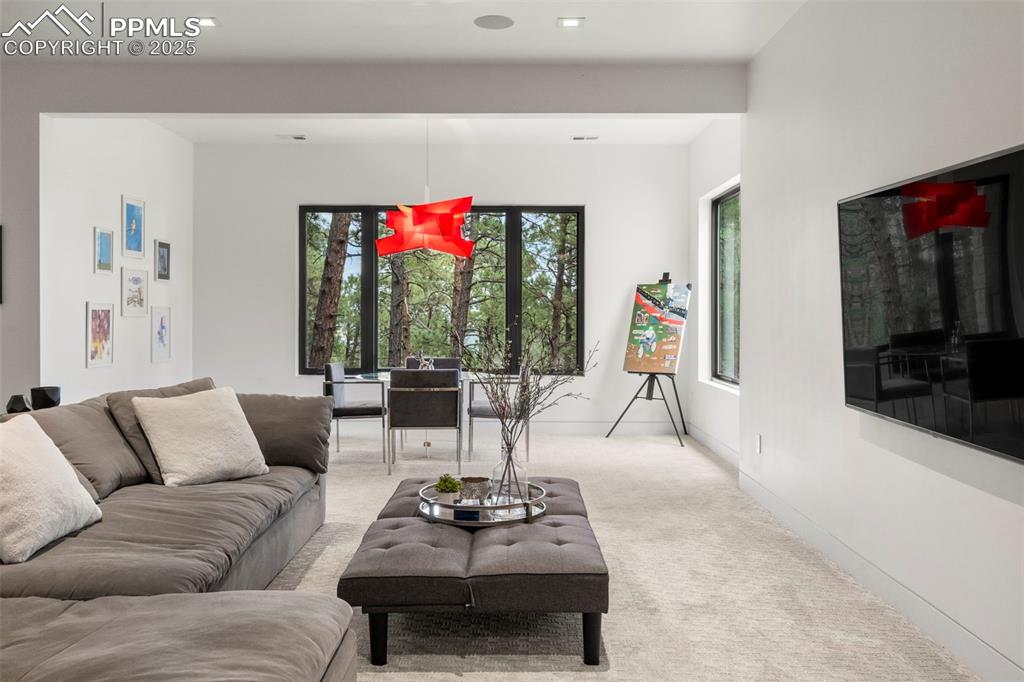 17 Midland Road Colorado Springs CO 80906