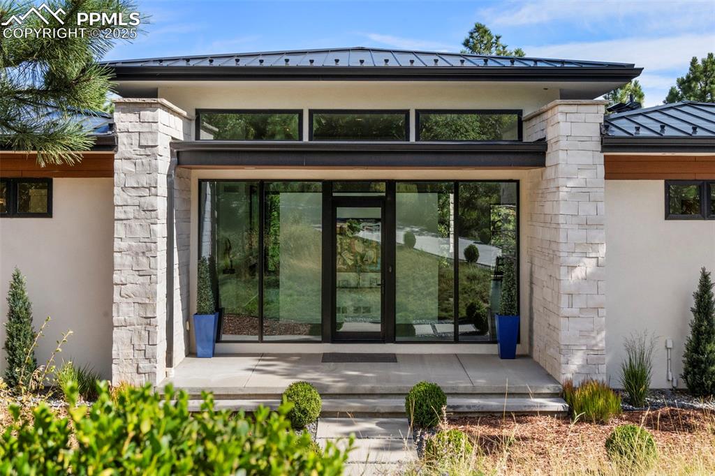 17 Midland Road Colorado Springs CO 80906