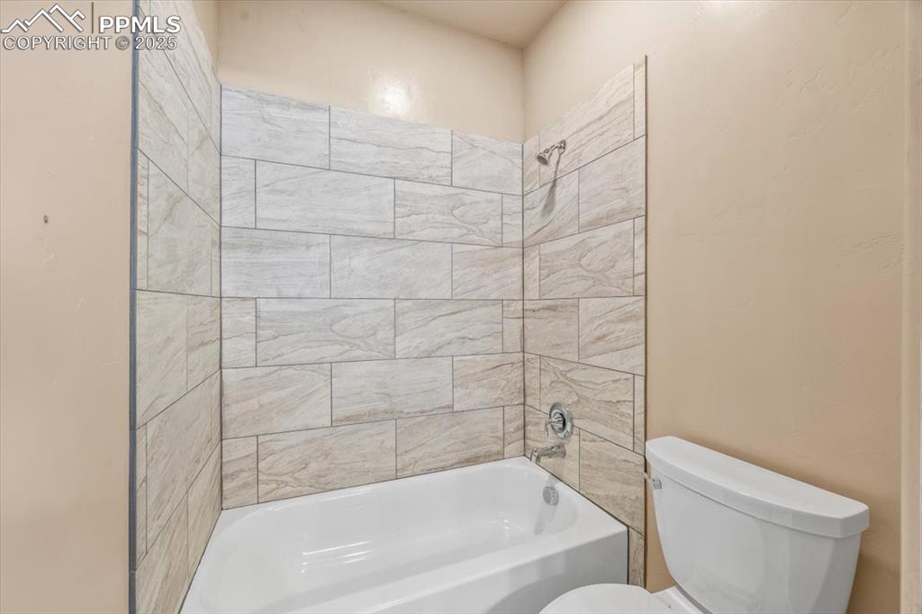 45425 Wolf Creek Drive Bennett CO 80102