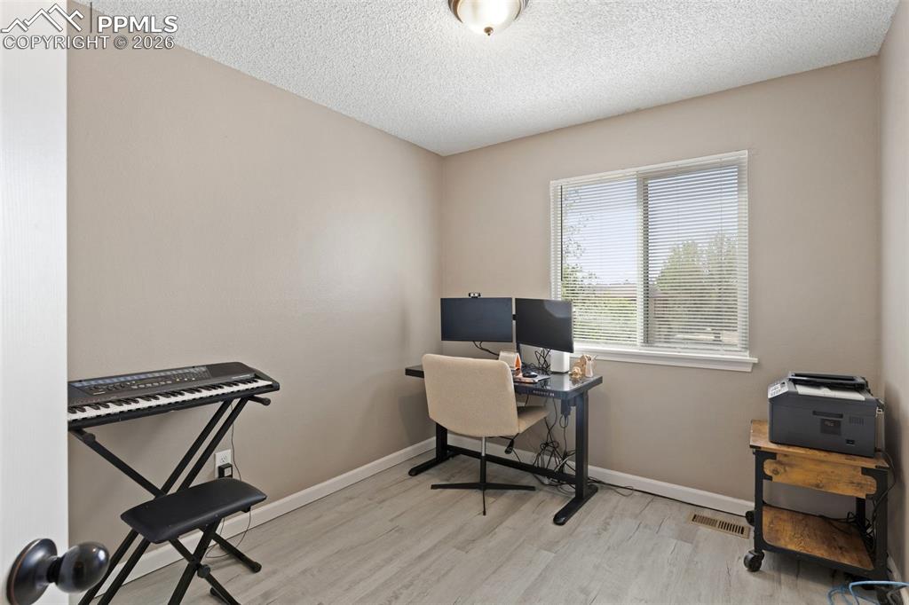 576 Lindstrom Drive Colorado Springs CO 80911