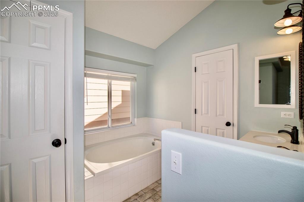 2435 Calistoga Drive Colorado Springs CO 80915