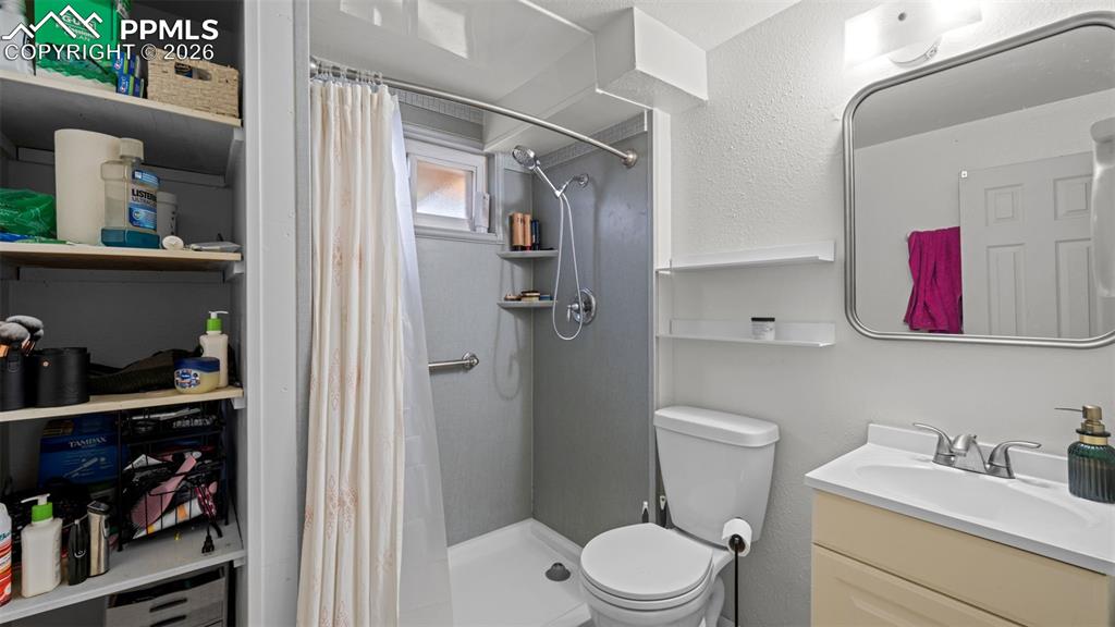946 Hutchinson Drive Colorado Springs CO 80910