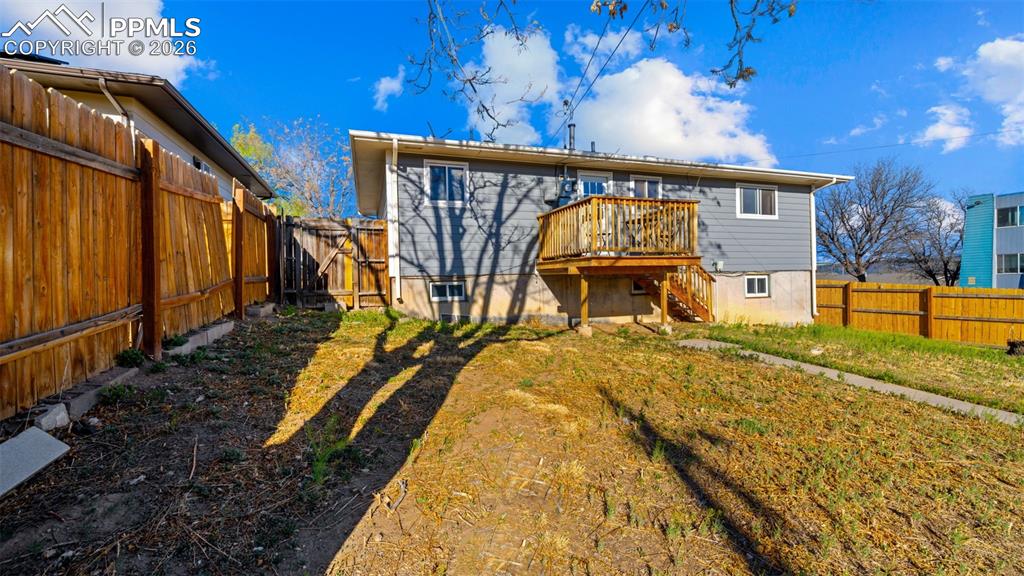 946 Hutchinson Drive Colorado Springs CO 80910
