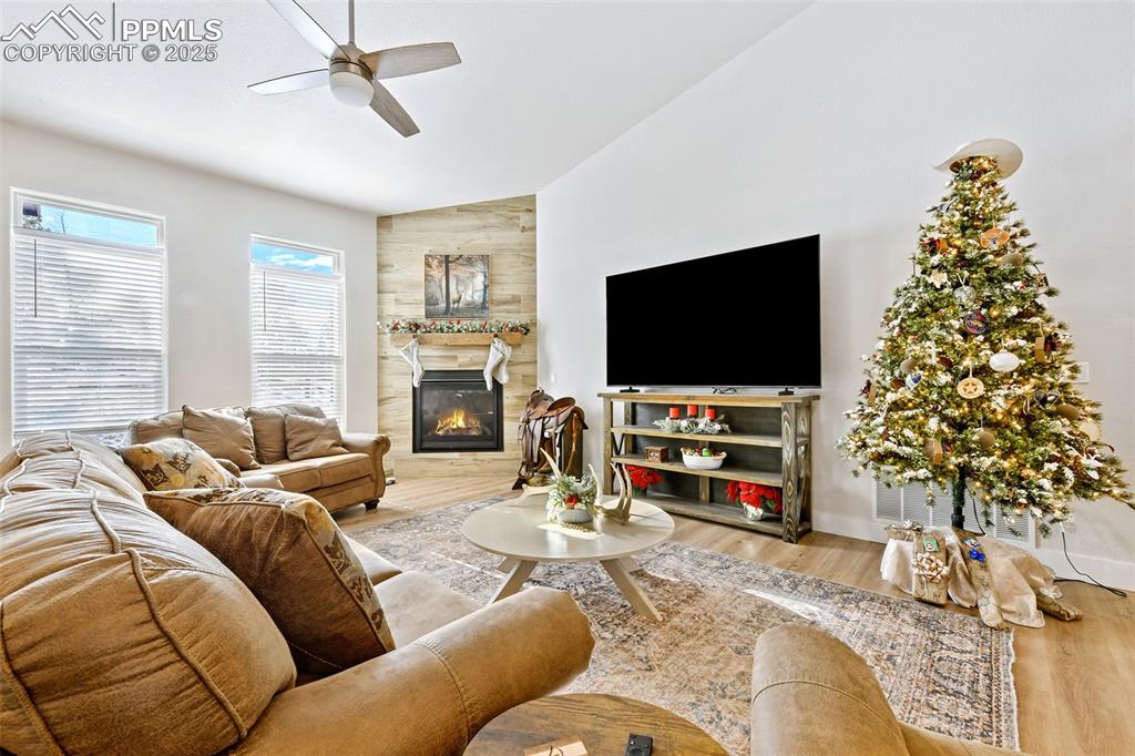 29 Dusti Circle Florissant CO 80816