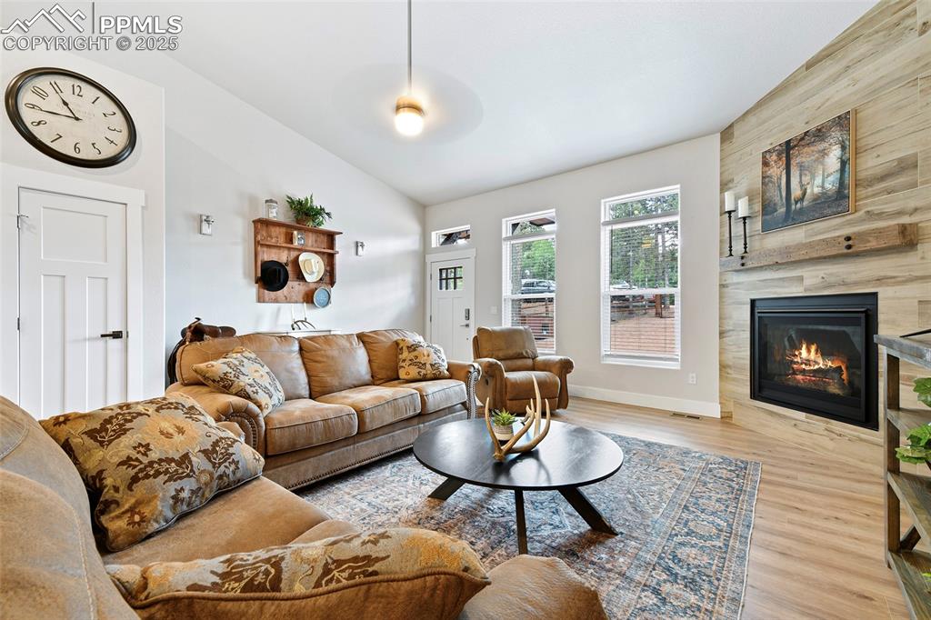 29 Dusti Circle Florissant CO 80816