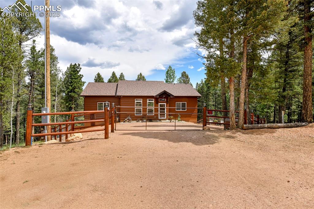 29 Dusti Circle Florissant CO 80816