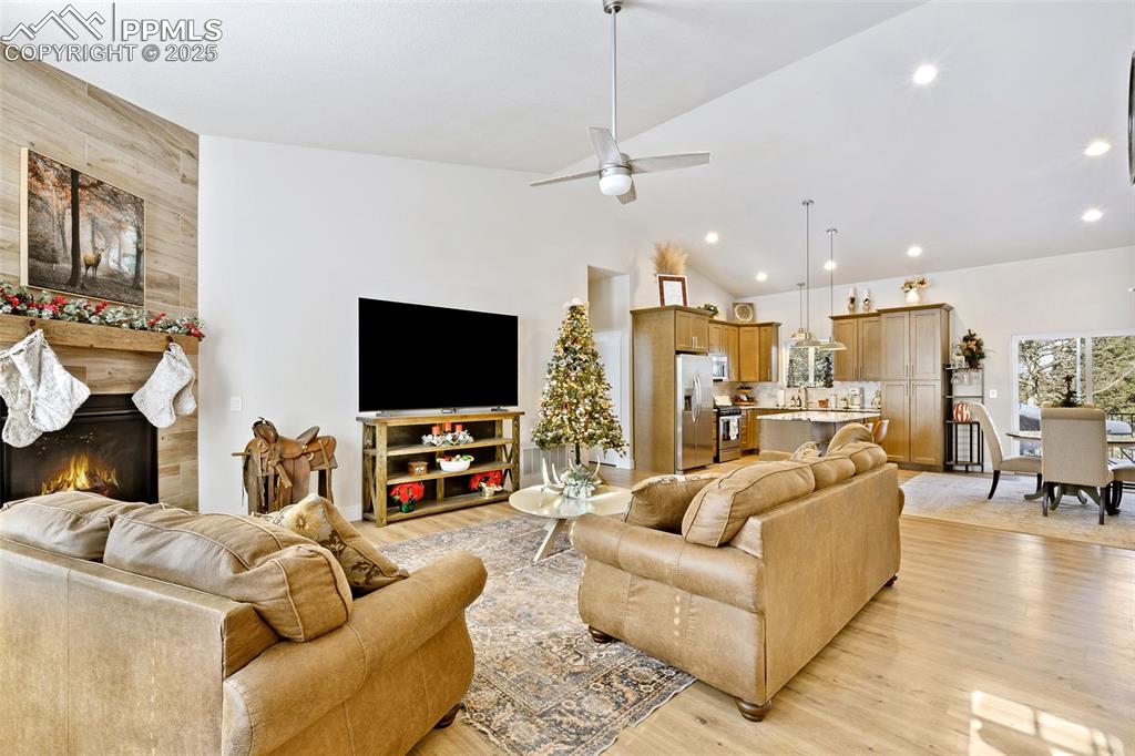 29 Dusti Circle Florissant CO 80816