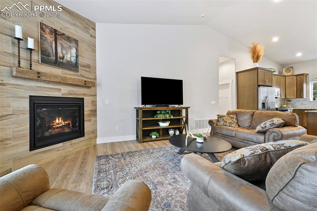 29 Dusti Circle Florissant CO 80816