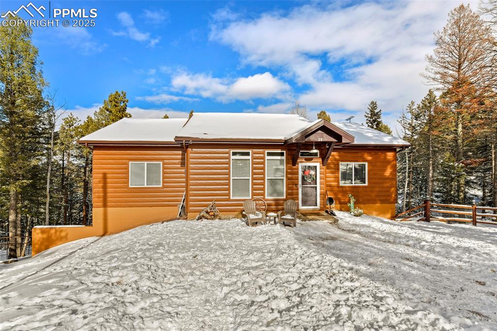 29 Dusti Circle Florissant CO 80816