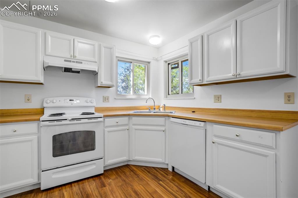 1216 Wakita Drive Colorado Springs CO 80915