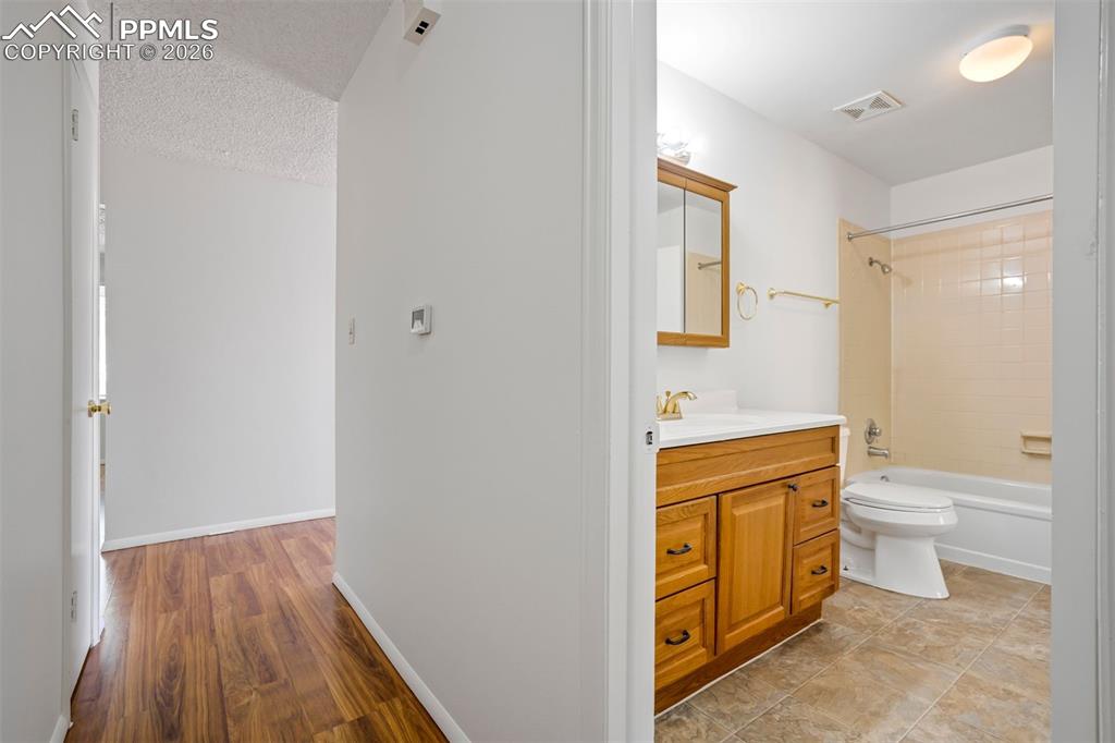 1216 Wakita Drive Colorado Springs CO 80915