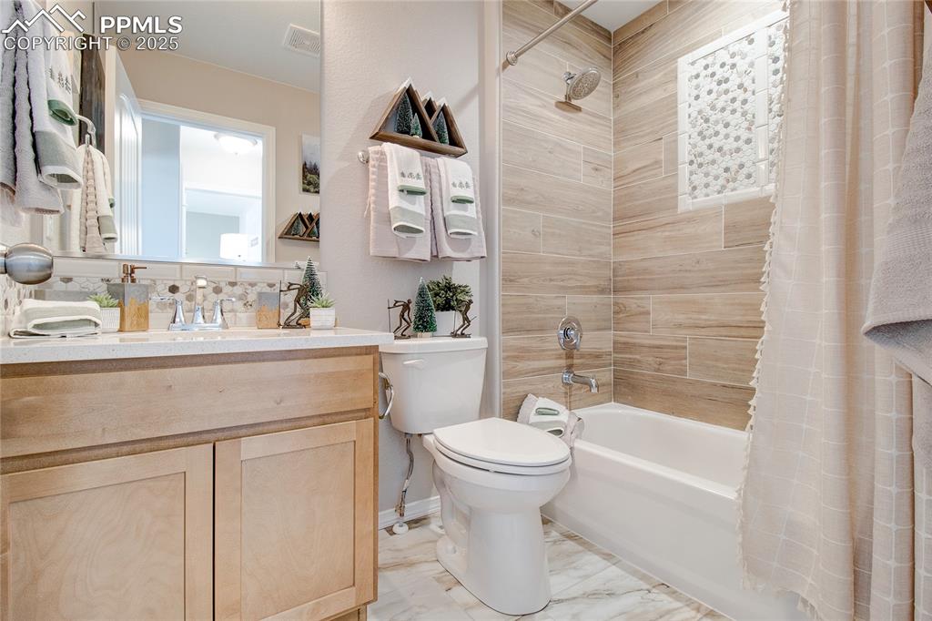 8562 Perkins Lane Colorado Springs CO 80925