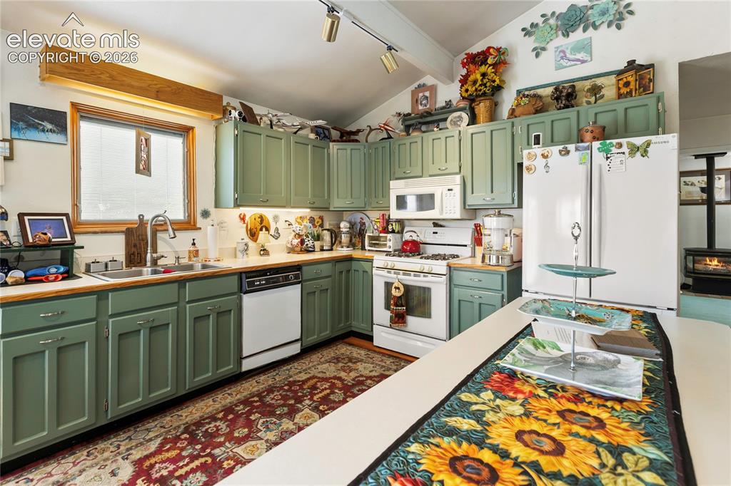 5853 W Highway 24 Divide CO 80814