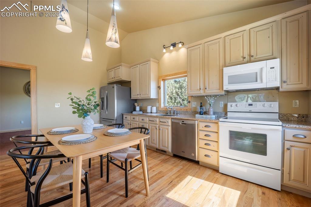 382 Largo Avenue Palmer Lake CO 80133