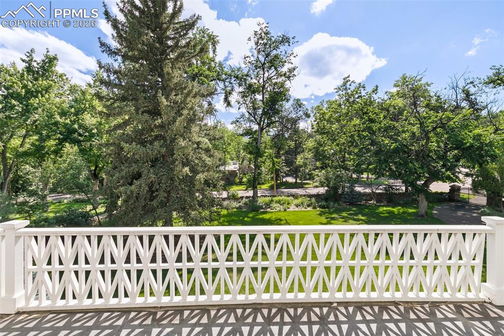 9 Broadmoor Avenue Colorado Springs CO 80906