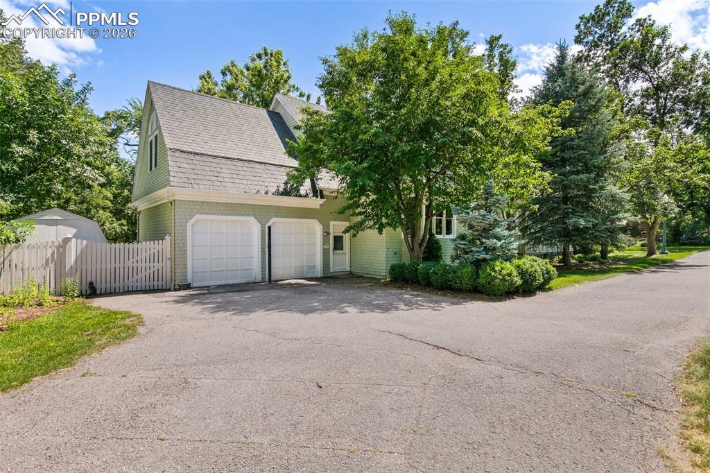 9 Broadmoor Avenue Colorado Springs CO 80906