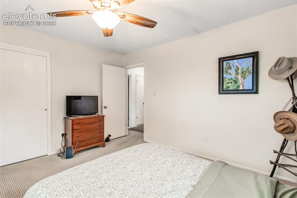 21 Newport Circle Colorado Springs CO 80906