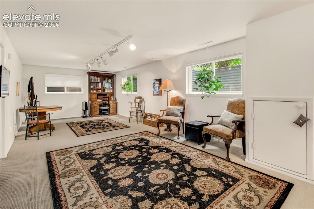 21 Newport Circle Colorado Springs CO 80906