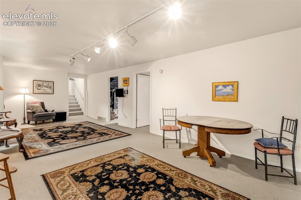 21 Newport Circle Colorado Springs CO 80906