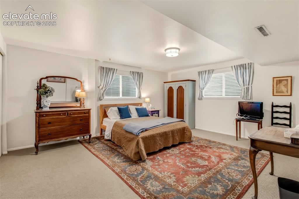 21 Newport Circle Colorado Springs CO 80906