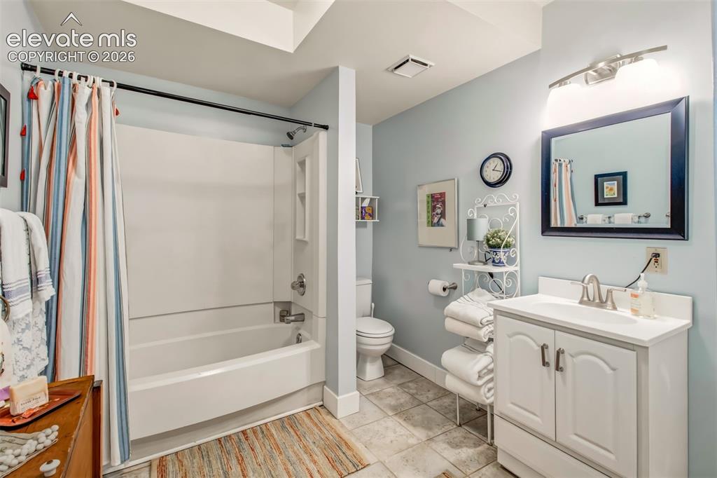 21 Newport Circle Colorado Springs CO 80906