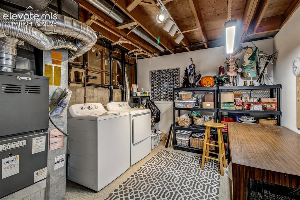 21 Newport Circle Colorado Springs CO 80906