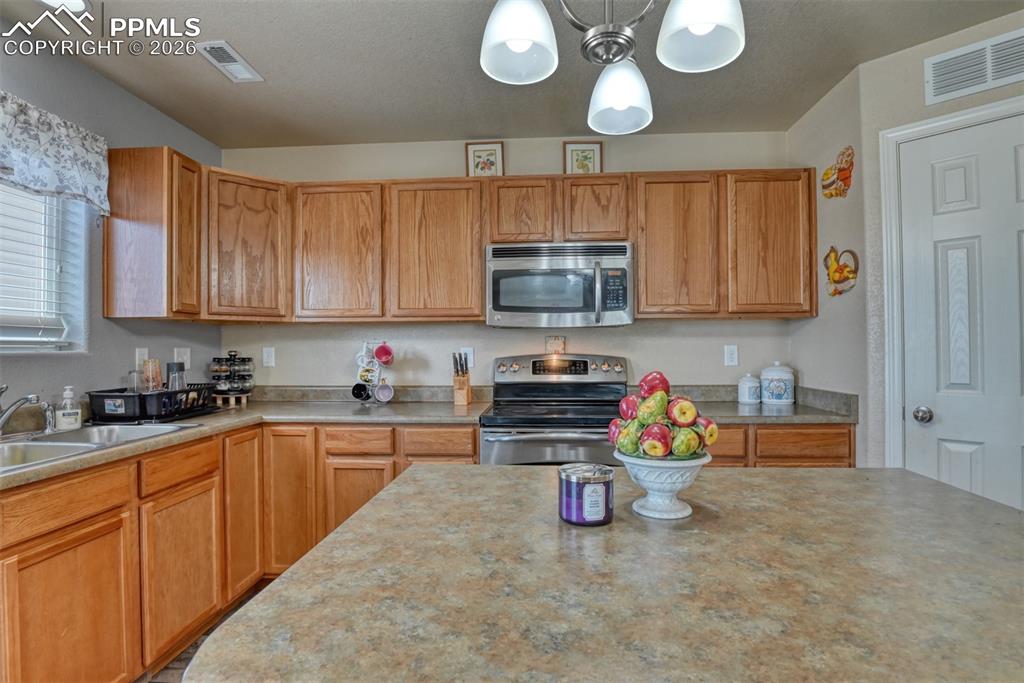3777 Swainson Drive Colorado Springs CO 80922