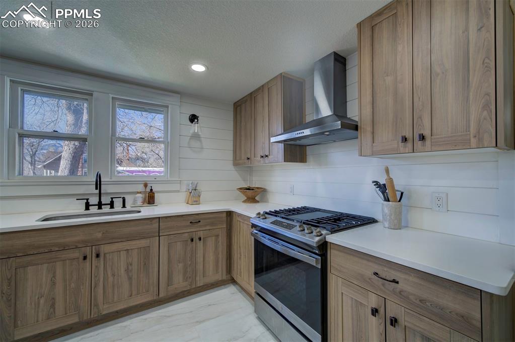 402 E Uintah Street Colorado Springs CO 80903