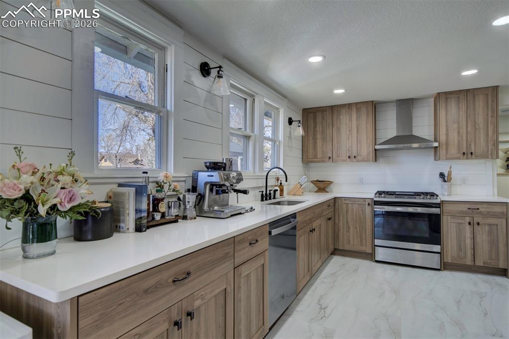 402 E Uintah Street Colorado Springs CO 80903