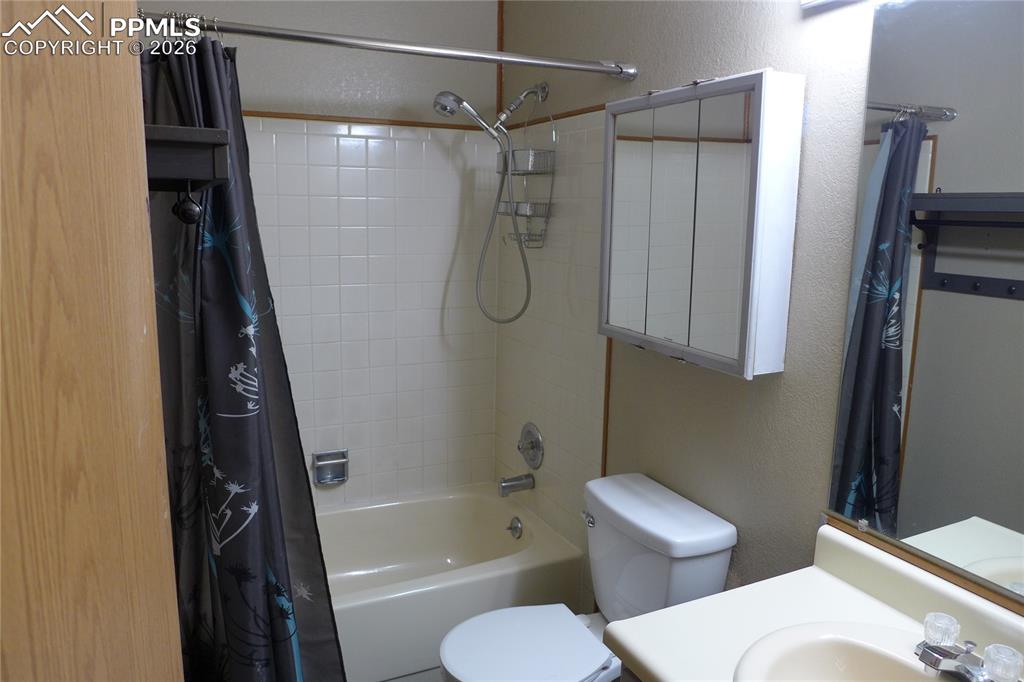 4825 Eldon Drive Colorado Springs CO 80916