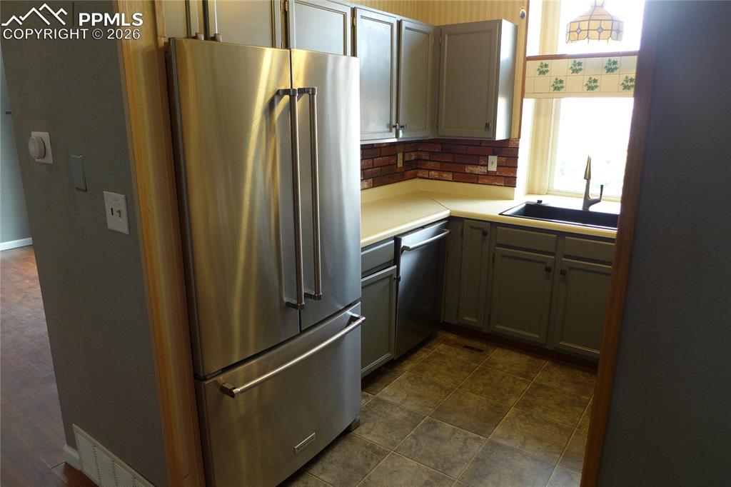 4825 Eldon Drive Colorado Springs CO 80916