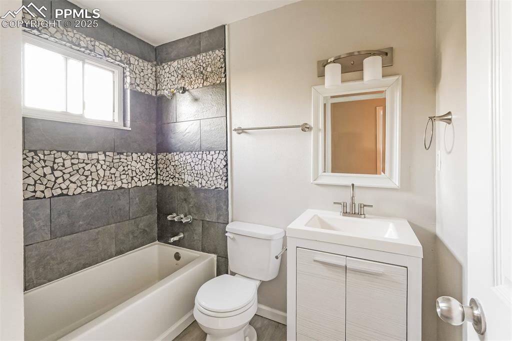 1068 Keith Drive Colorado Springs CO 80916