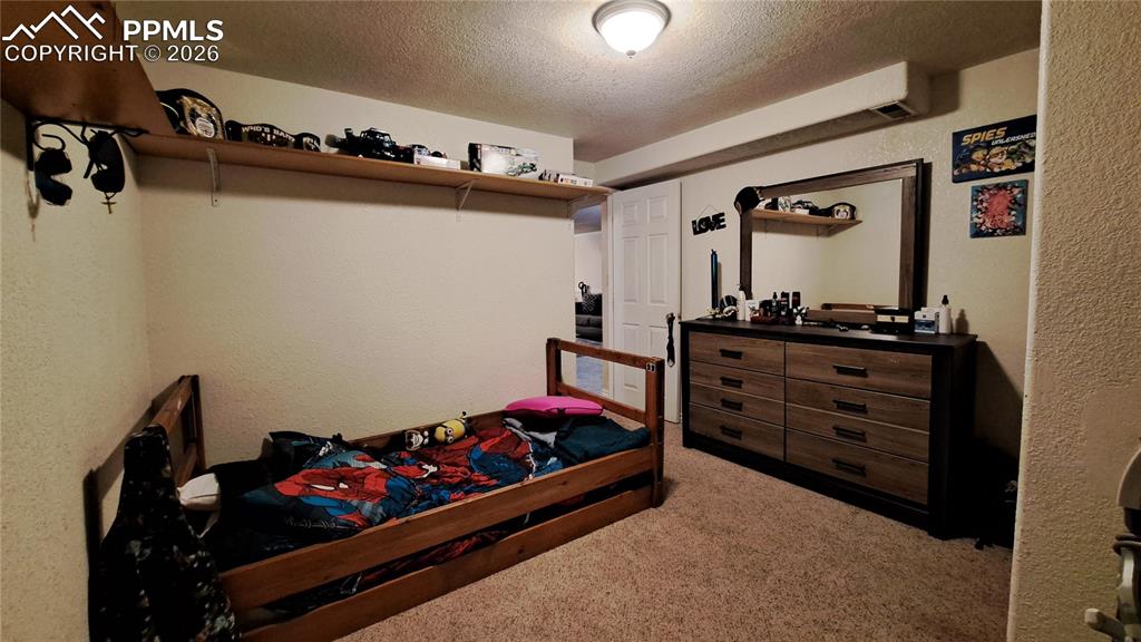 33 Wasatch Drive Pueblo CO 81005
