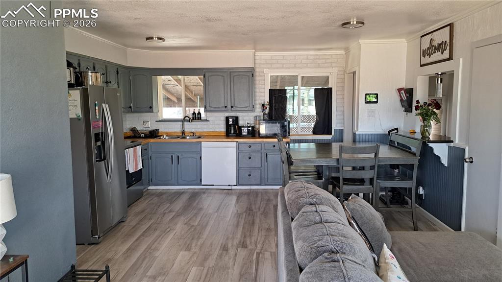 33 Wasatch Drive Pueblo CO 81005