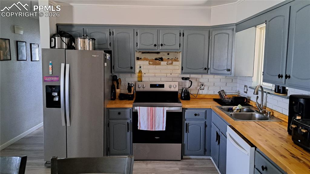 33 Wasatch Drive Pueblo CO 81005