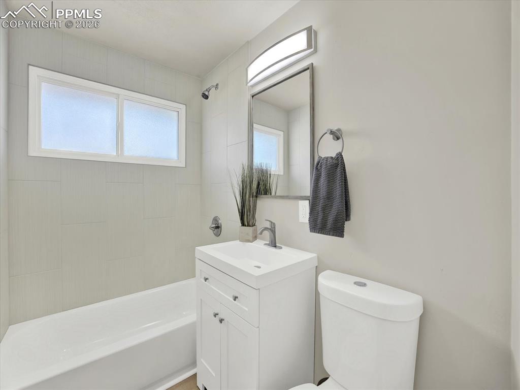 2518 Meadowlark Lane Colorado Springs CO 80909