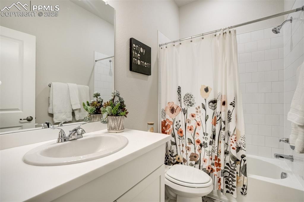 6950 Hidden Cove Court Castle Pines CO 80108