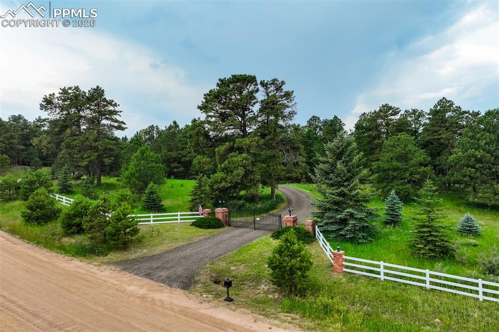 20252 W Elk Creek Drive Colorado Springs CO 80908