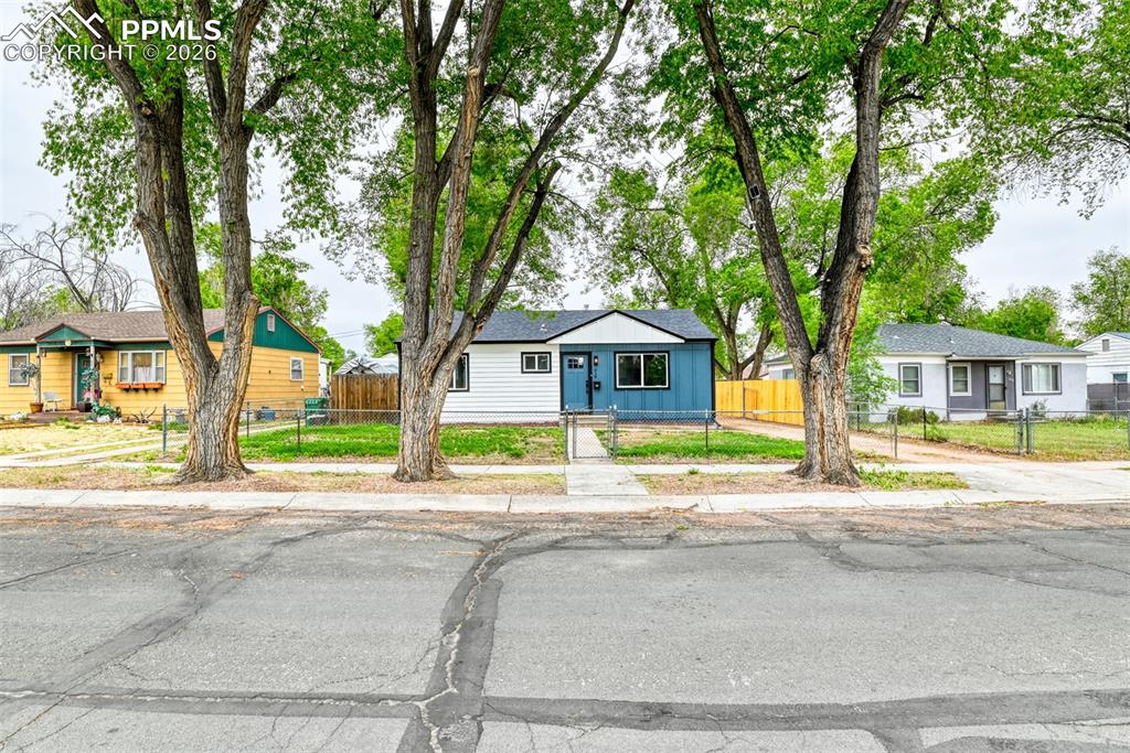 618 E Saint Elmo Avenue Colorado Springs CO 80905