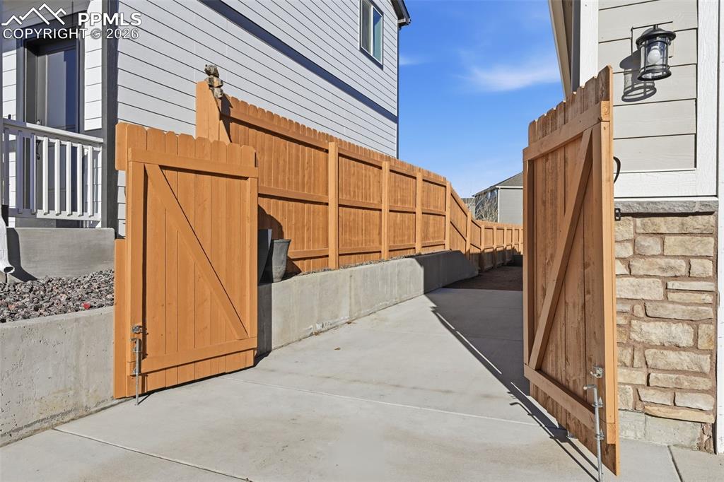 6063 Yamhill Drive Colorado Springs CO 80925