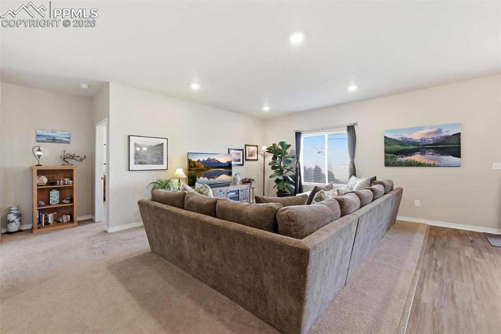 6063 Yamhill Drive Colorado Springs CO 80925
