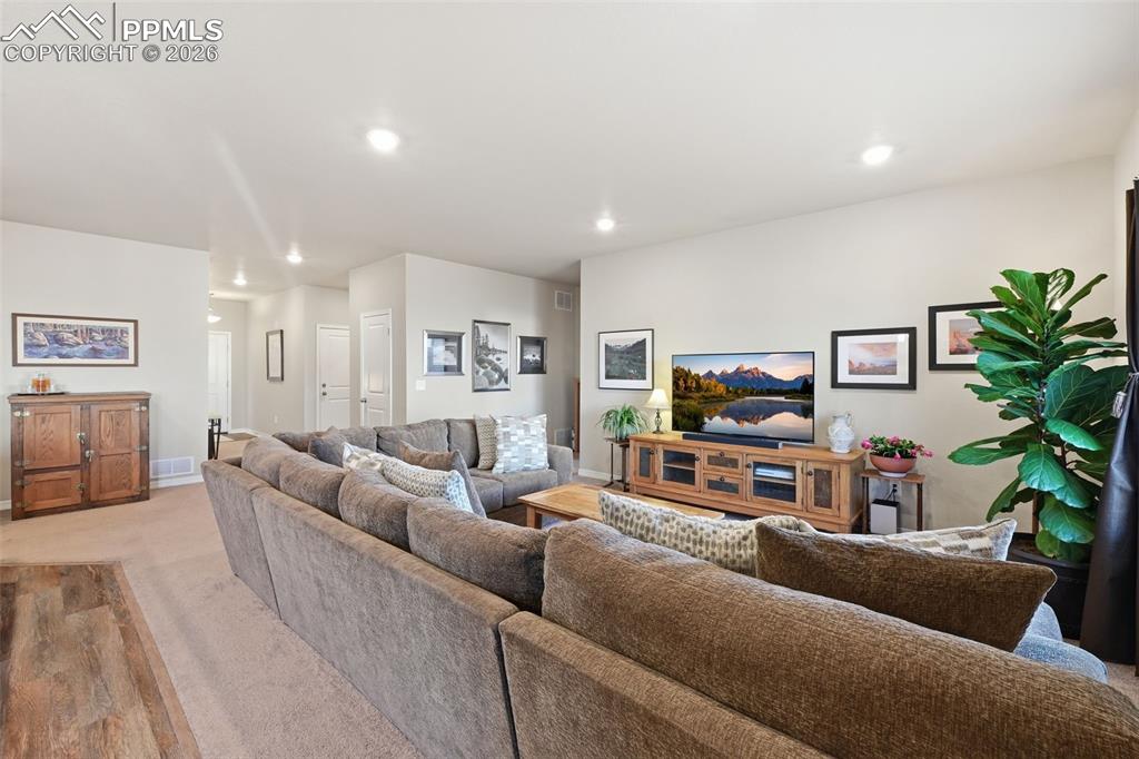 6063 Yamhill Drive Colorado Springs CO 80925