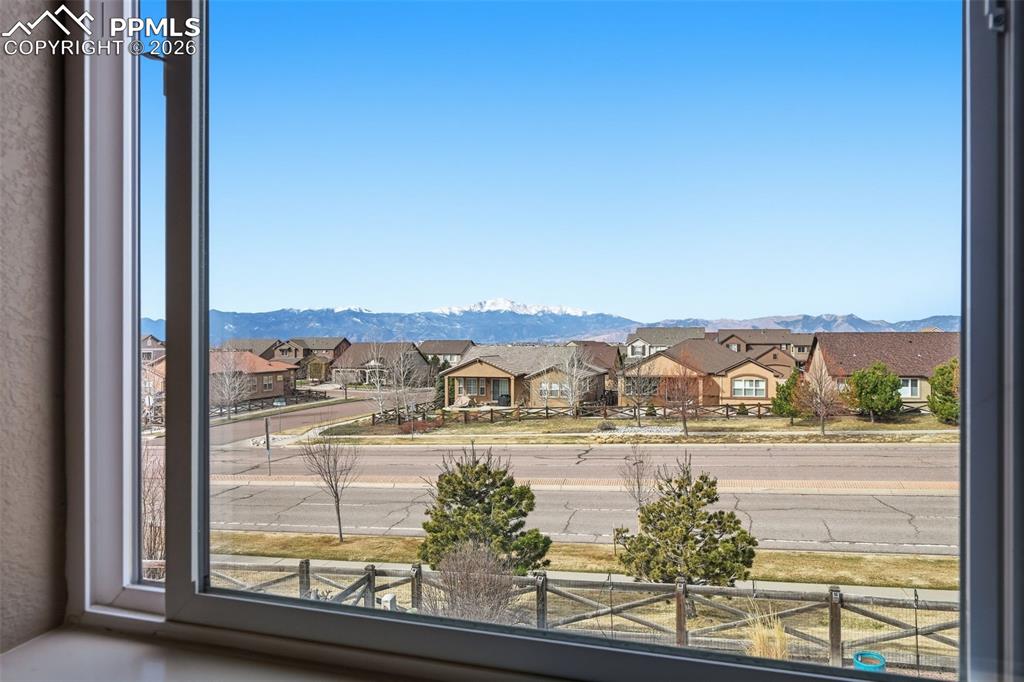 6612 Big Leaf Lane Colorado Springs CO 80927