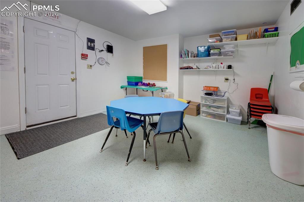 1015 W Cheyenne Road Colorado Springs CO 80906
