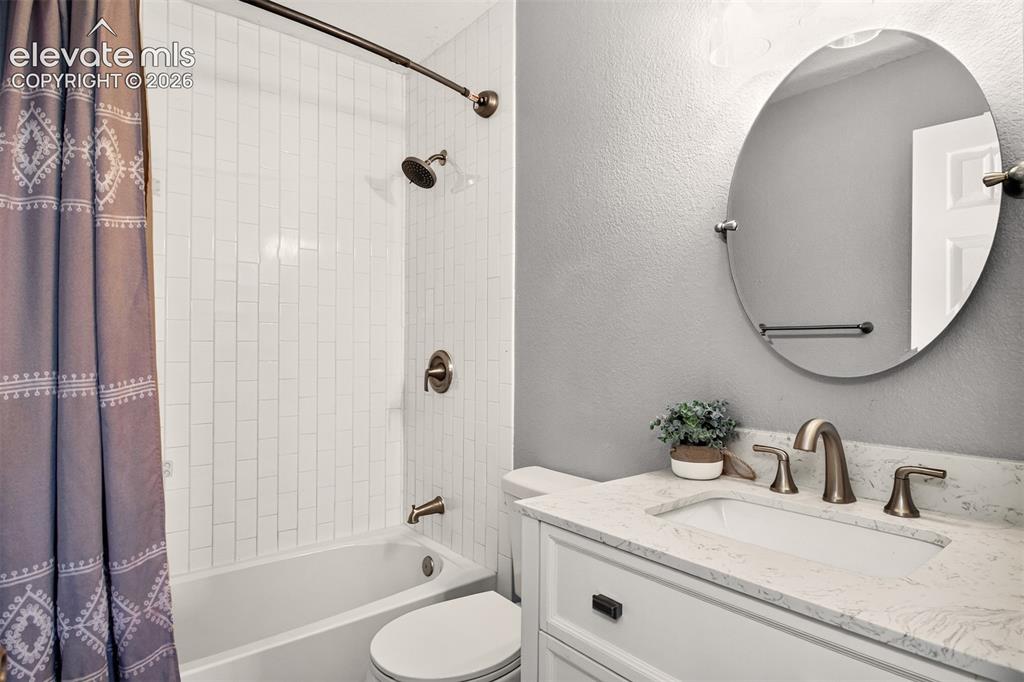 7048 Ketchum Drive Colorado Springs CO 80911