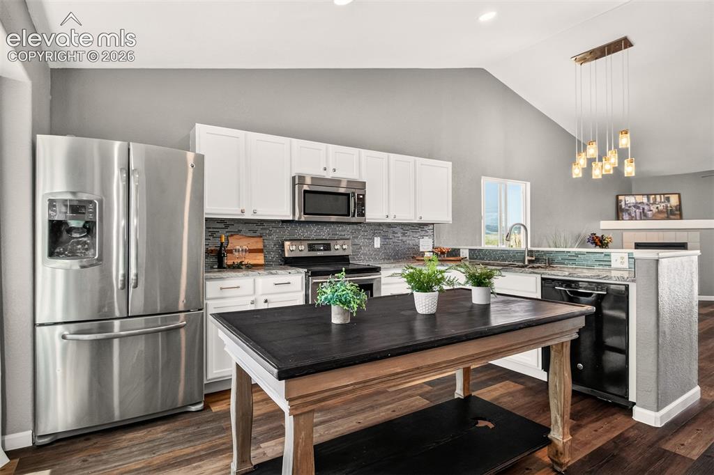 7048 Ketchum Drive Colorado Springs CO 80911
