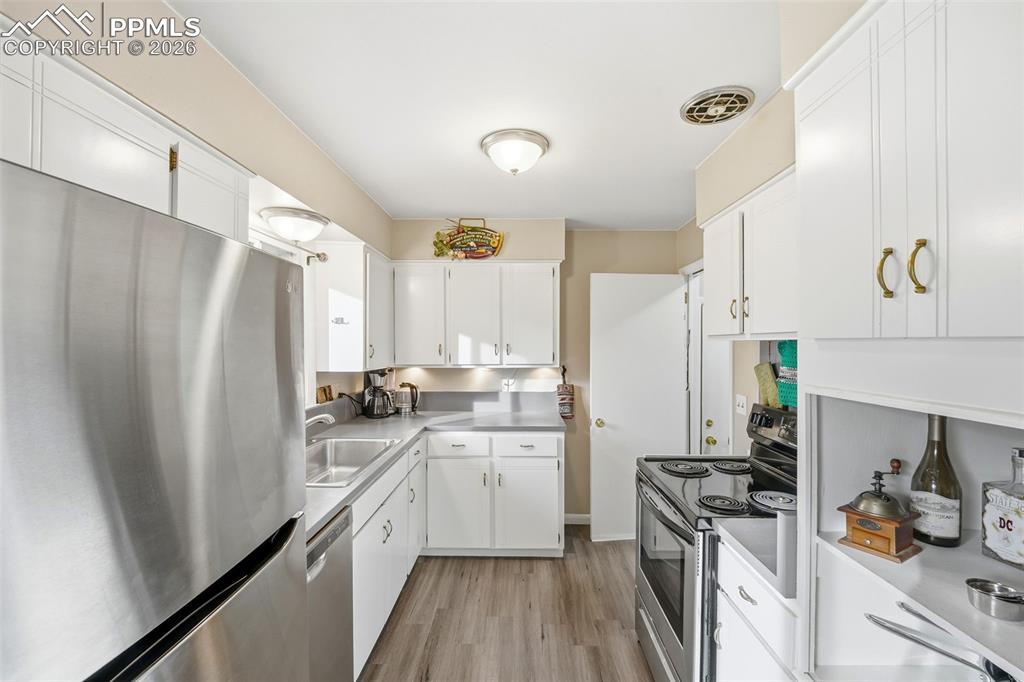 3712 Sheffield Lane Colorado Springs CO 80907
