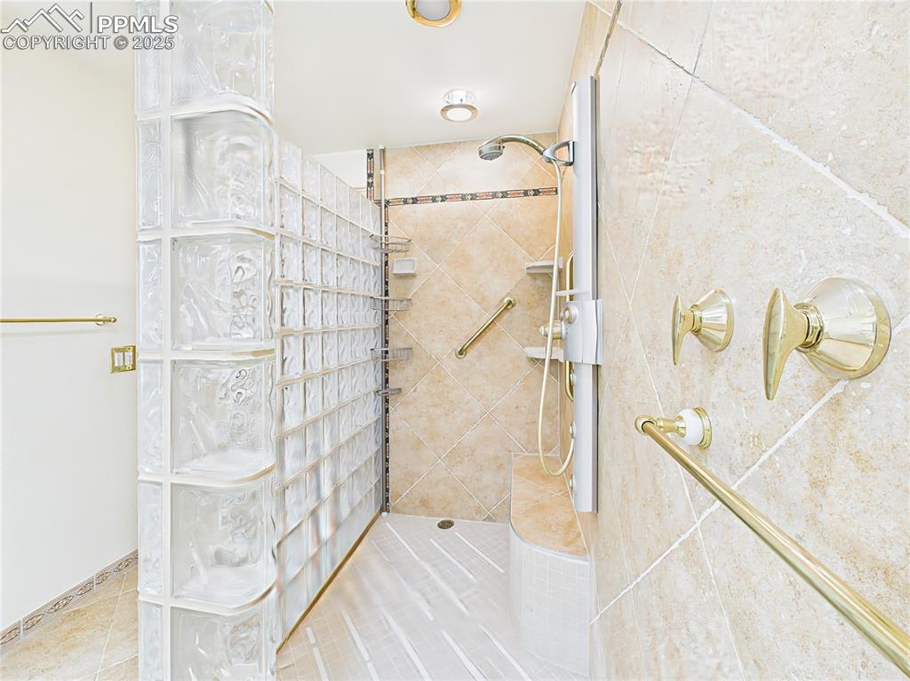 540 N Bear Paw Lane Colorado Springs CO 80906